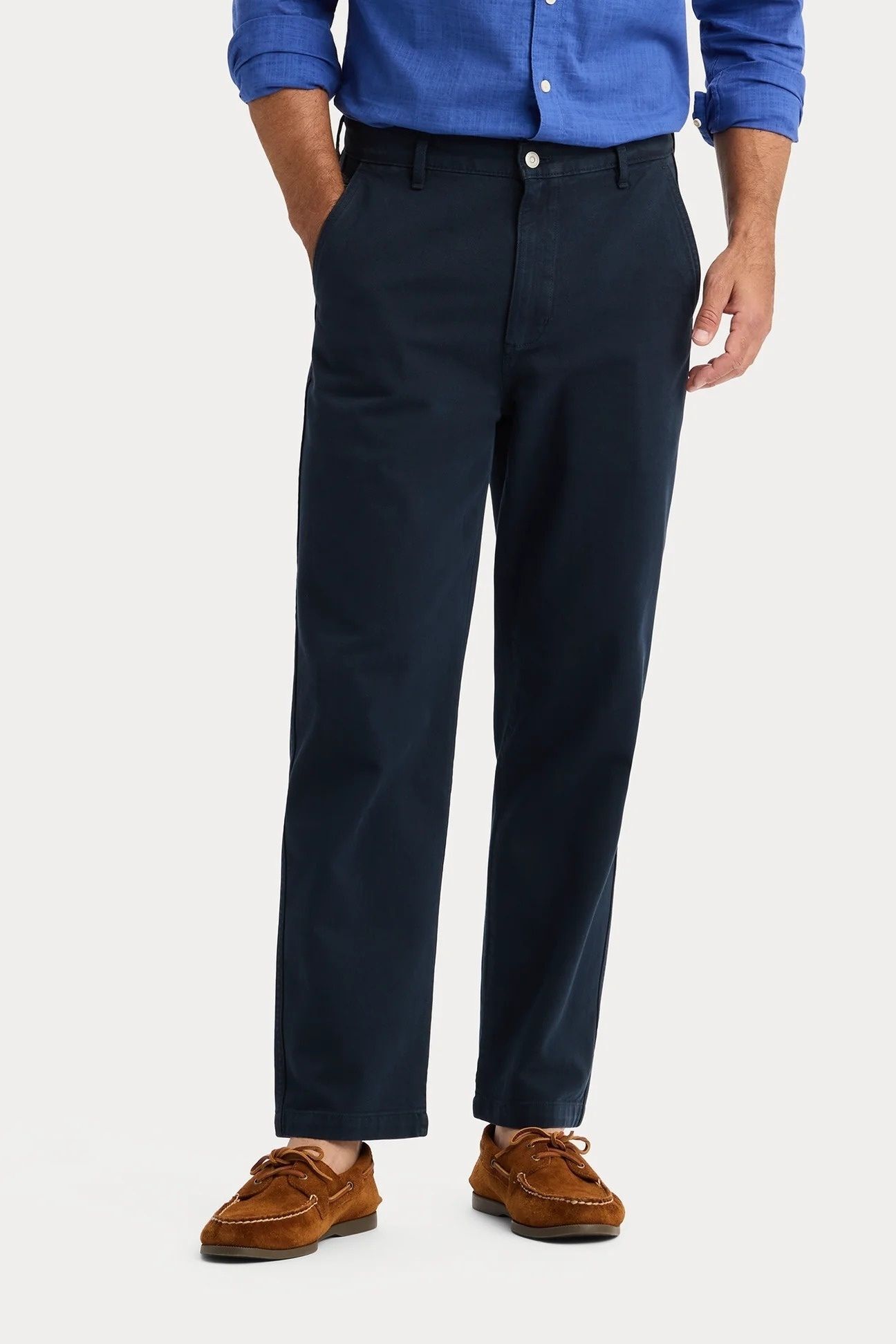  شلوار کتان مردانه سرمه‌ای Relaxed Taper Fit برند داکرز DOCKERS | بادابینگ استایل 