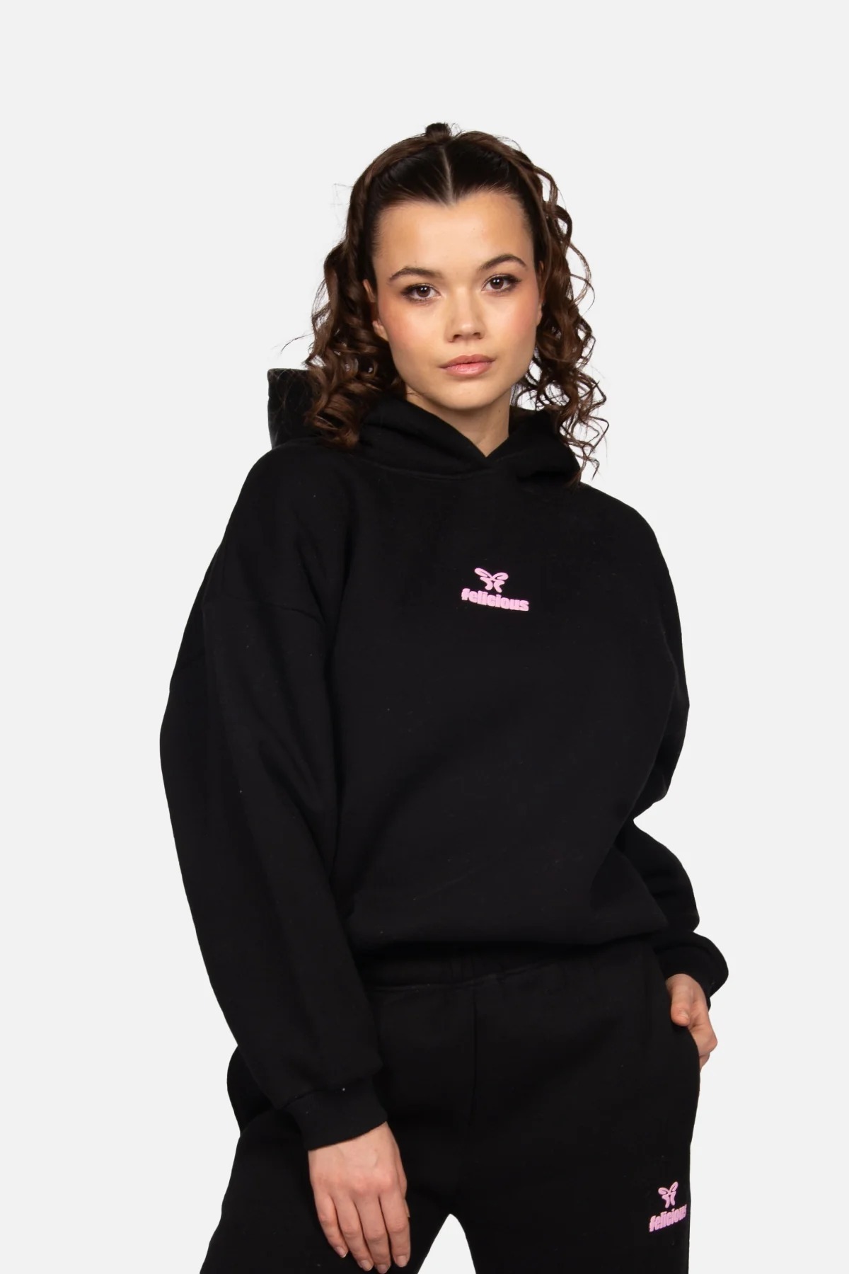  هودی باکسی فیت زنانه ساده مشکی برند فلیشس felicious | بادابینگ استایل 