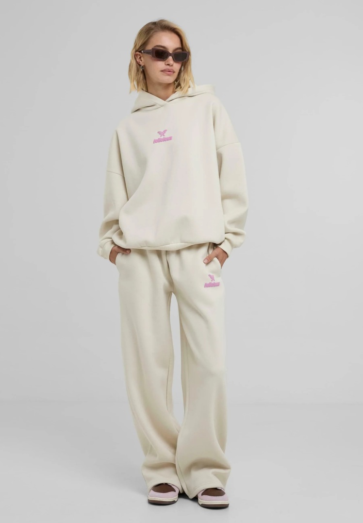 ست هودی و شلوار اسلش جاگر زنانه سفید استخوانی برند فلیشس felicious | بادابینگ استایل