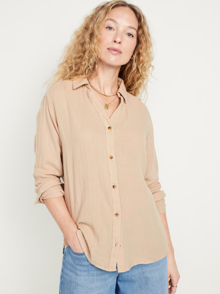 شومیز بوی‌فرند اورسایز زنانه با بافت موج دار سفید برند الد نیوی Old Navy | بادابینگ استایل