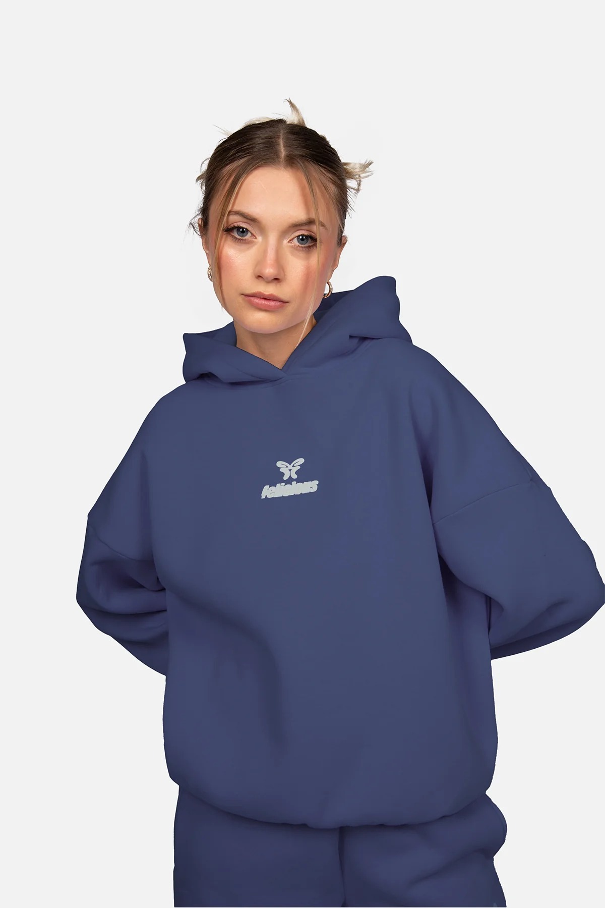  هودی باکسی فیت زنانه ساده سرمه‌ای برند فلیشس felicious | بادابینگ استایل 