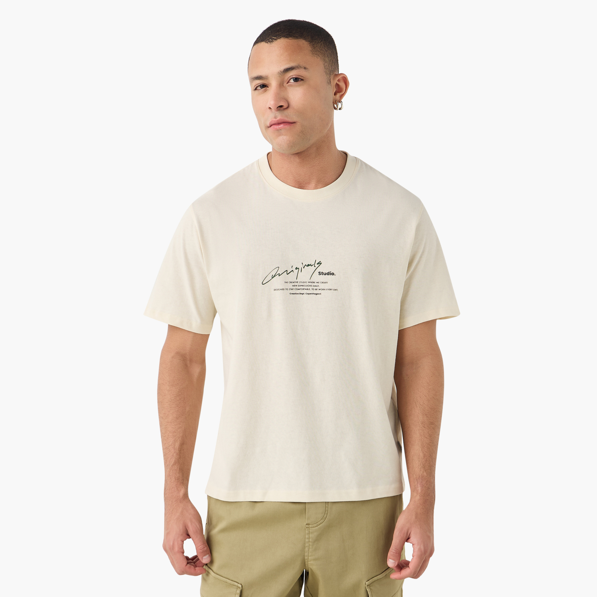  تیشرت طرح دار مردانه لوز فیت سفید استخوانی برند Jack & Jones | بادابینگ استایل 