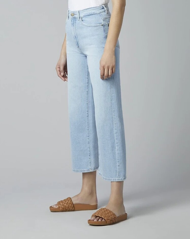 شلوار جین زنانه واید لگ کوتاه وینتج فاق بلند آبی روشن برند DL1961 - مدل Hepburn Wide Leg Baby Blue | بادابینگ استایل