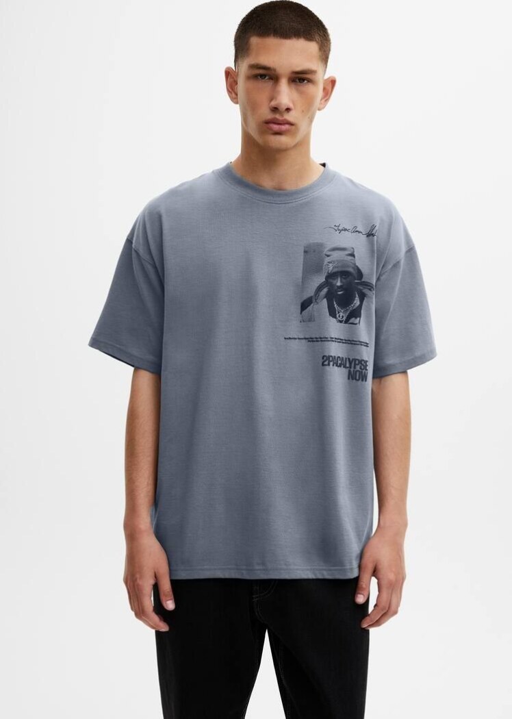 تیشرت طرح دار اورسایز مردانه طوسی برند پول اند بیر Pull&Bear - (توپاک - 2Pac) | بادابینگ استایل